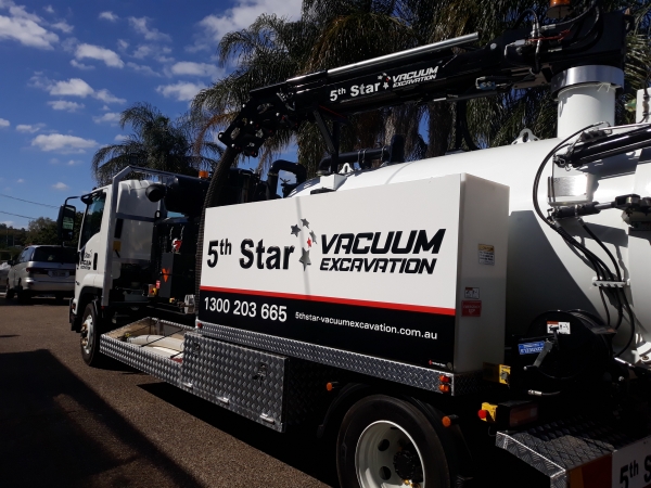 5th Star Vacuum Excavation Graphics