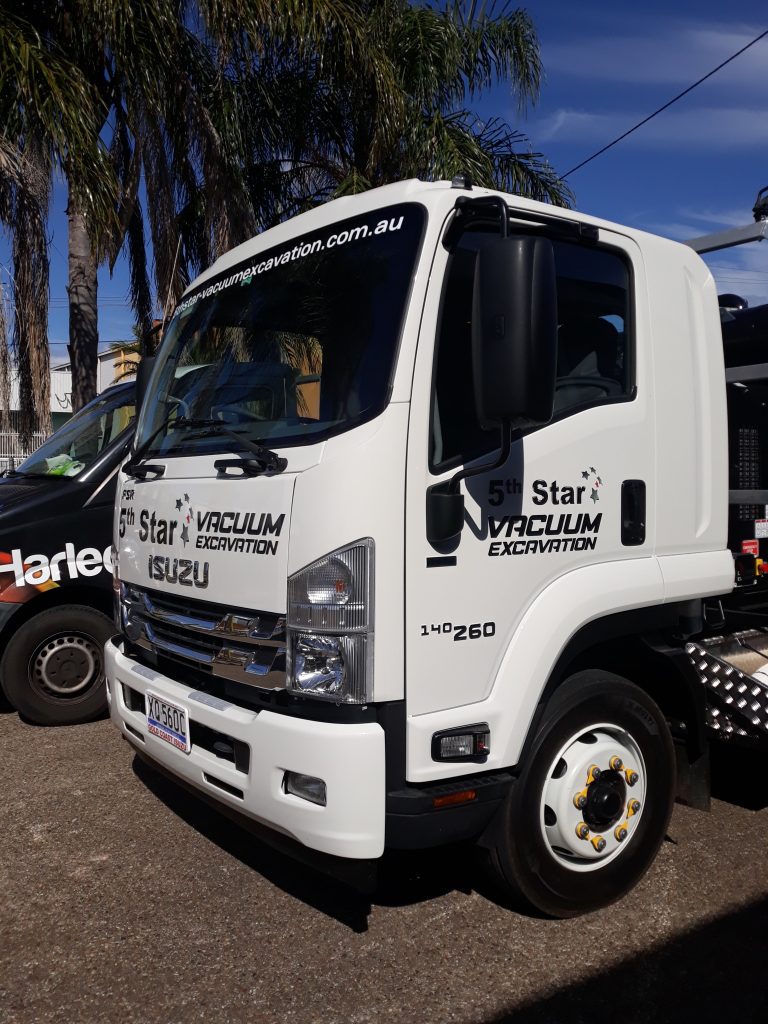 5th Star Vacuum Excavation Vehicle Graphics