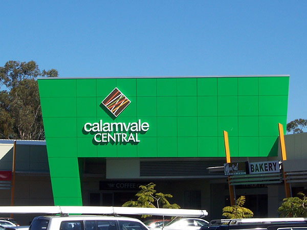 Calamvale Central Building Signage